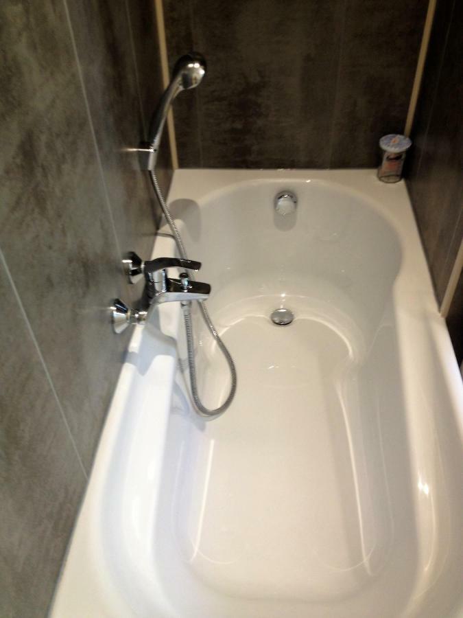 Au Vieux Lavoir Avec Parking Prive, Jardin , Climatisation, A 500 M De La Cite 카르카손 외부 사진