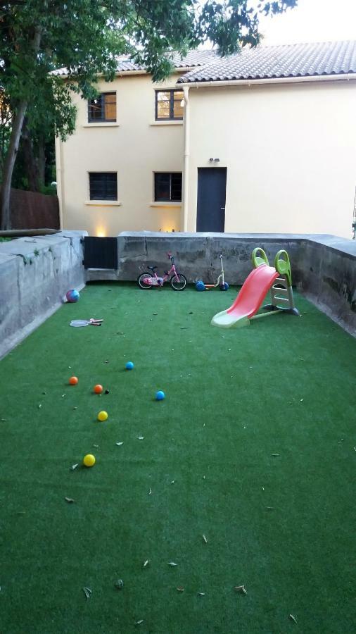 Au Vieux Lavoir Avec Parking Prive, Jardin , Climatisation, A 500 M De La Cite 카르카손 외부 사진